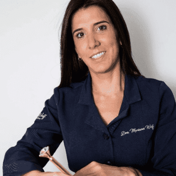Dra. Mariana Wolf